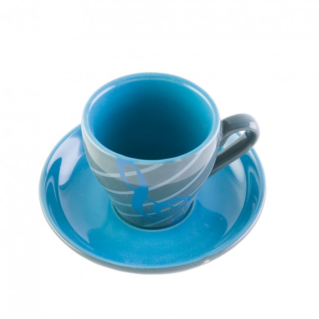 Tasse bleue en porcelaine avec cl&eacute; de sol et soucoupe