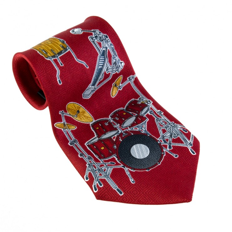 Red drums tie