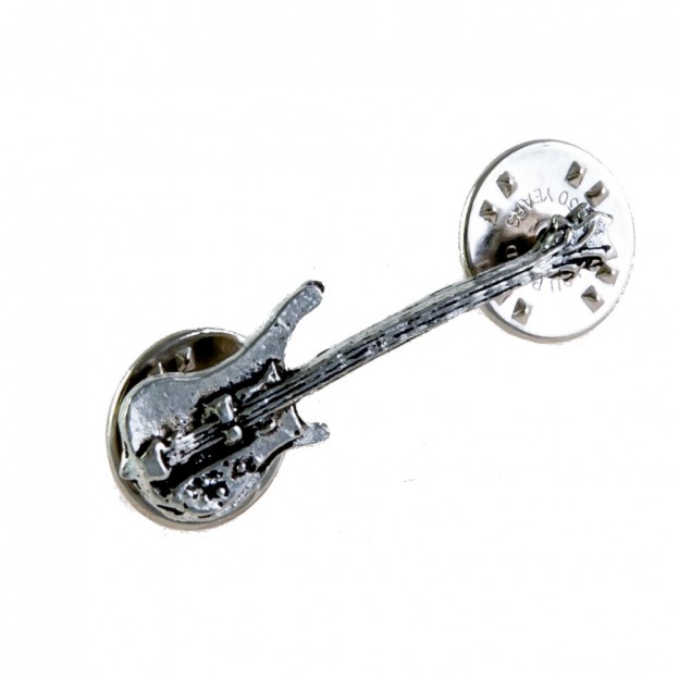 Pin bajo plateado