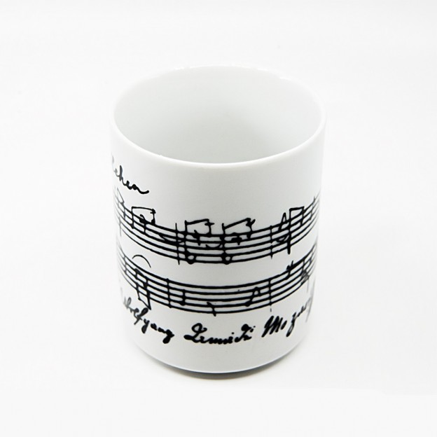 Mug en c&eacute;ramique avec partition de Mozart